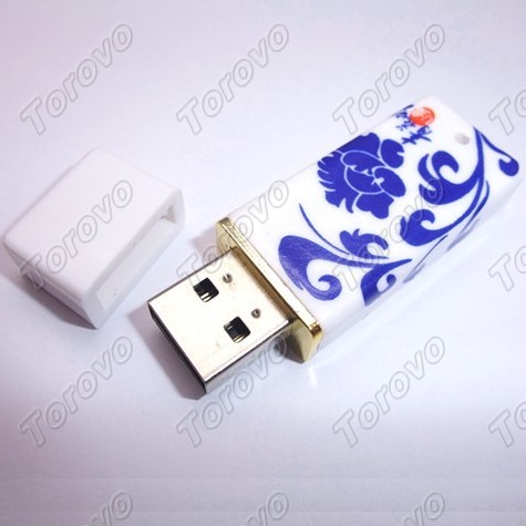 體現(xiàn)濃厚中國(guó)風(fēng)精美青花瓷U盤定制